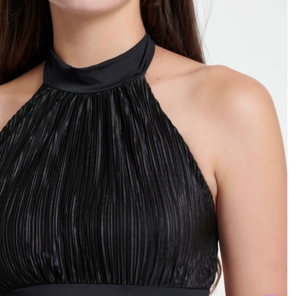 NEW Women's Sexy Halter One Piece Swimsuit MEDIUM - Picture 9 of 10